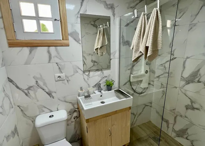 Helen House 아파트