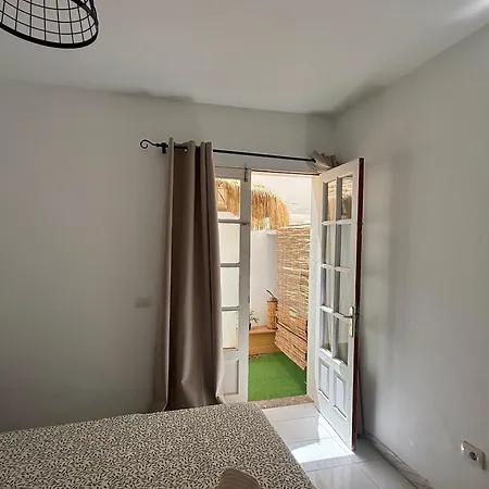Helen House Apartamento *